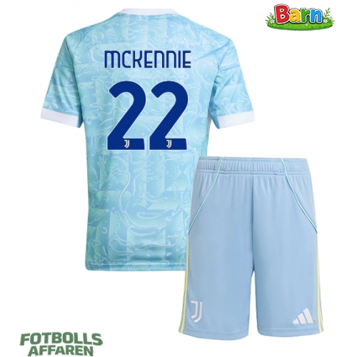 Juventus Weston McKennie #22 Bortaställ Barn 2025-26 Kortärmad (+ Korta byxor)
